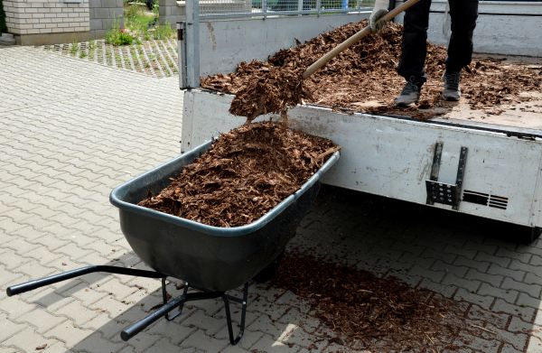 Bulk Mulch Delivery in Richardson