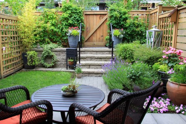 Small Yard Landscaping in Richardson