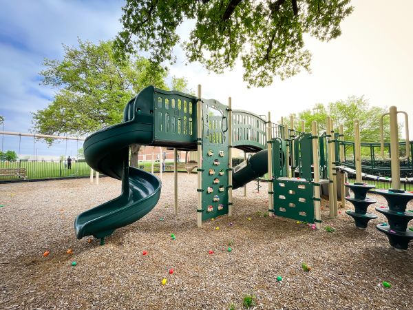 Playground Mulch Service in Richardson